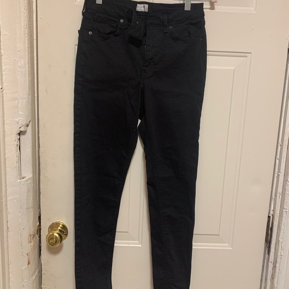 Topshop Jamie Jeans in Black - Picture 2 of 4